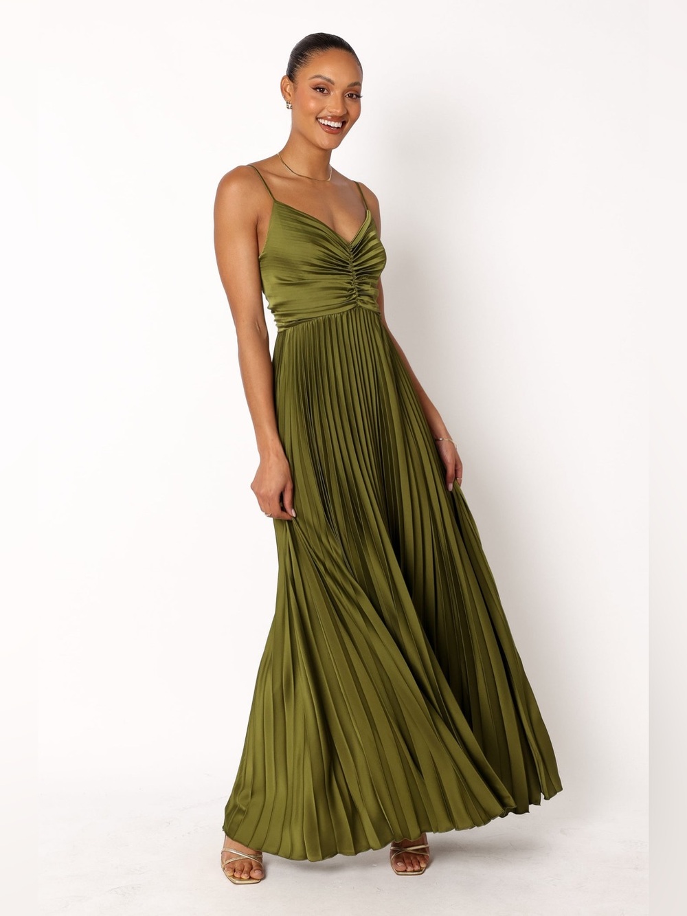 Petal & Pup Naira Pleated Maxi Dress Palm Green Size 4 NWOT